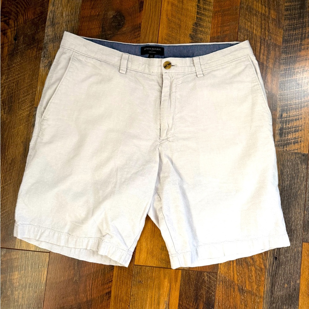 BANANA REPUBLIC OUTLET Men’s 34 Aiden Short Shorts